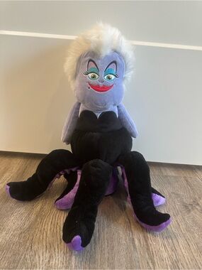 Disney Ursula Scentsy Buddy